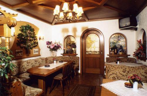 Landgasthof Deutsches Haus Ulmbach Εξωτερικό φωτογραφία